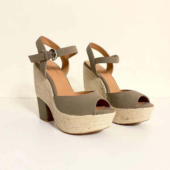 Seychelles Wedge Shoes - Picture 1 of 7